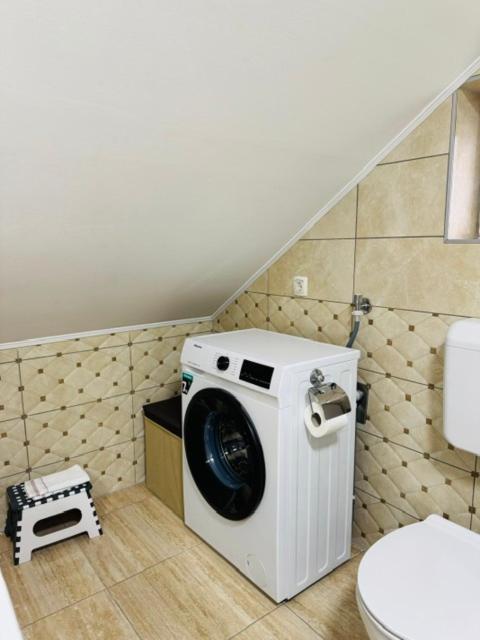 Apartments Paradise Licko Petrovo Selo المظهر الخارجي الصورة