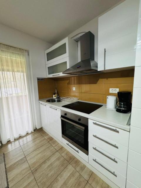 Apartments Paradise Licko Petrovo Selo المظهر الخارجي الصورة